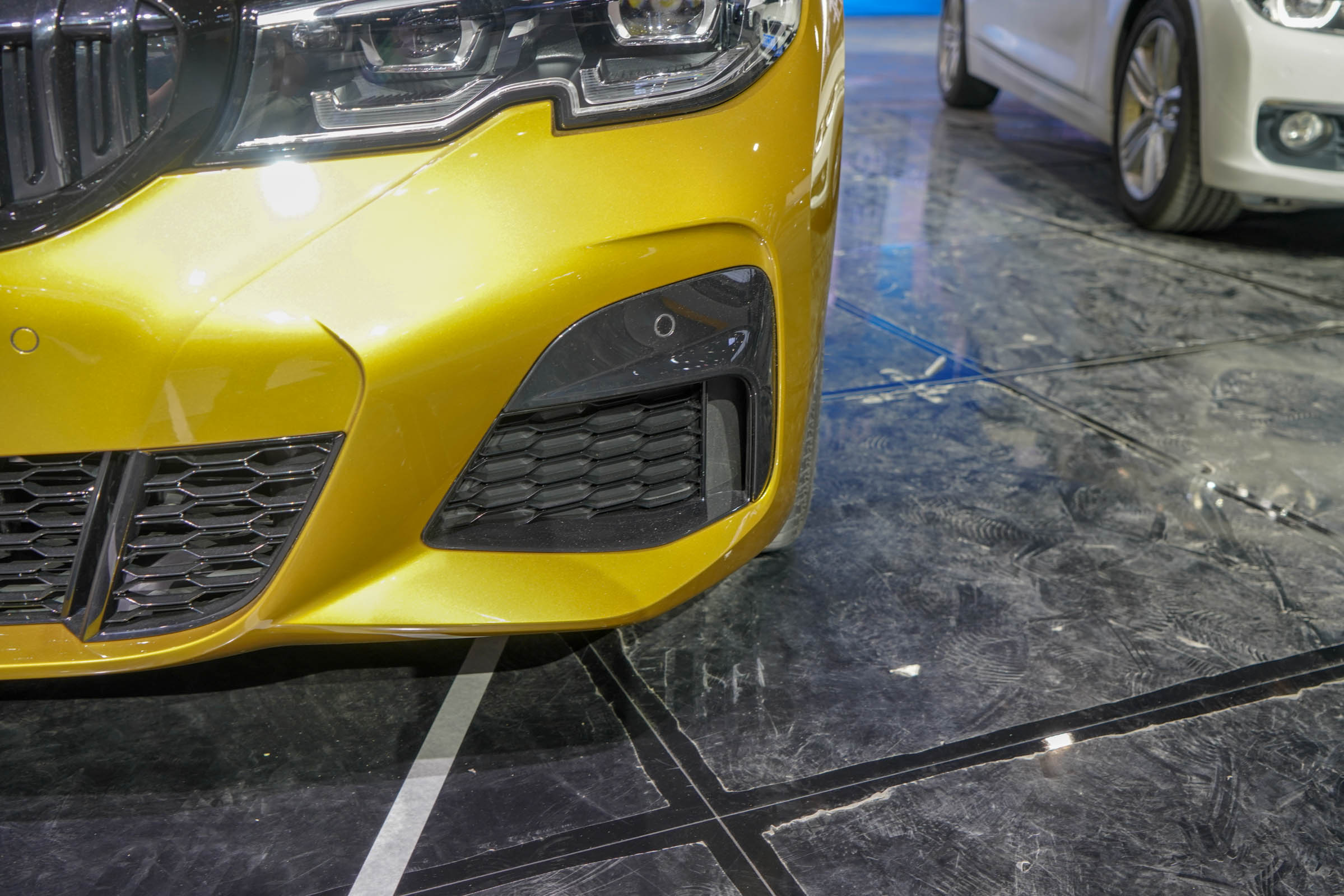 宝马3系测评330视频,宝马3系全面测评