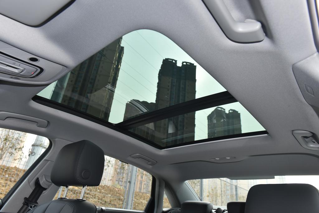 奥迪a4l历代款式对比,历代最经典的奥迪a4l是哪款