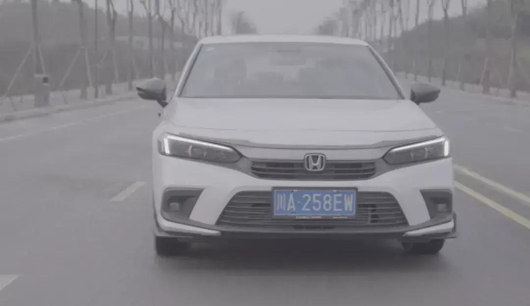 思域双叉臂,十一代思域手动挡试乘试驾