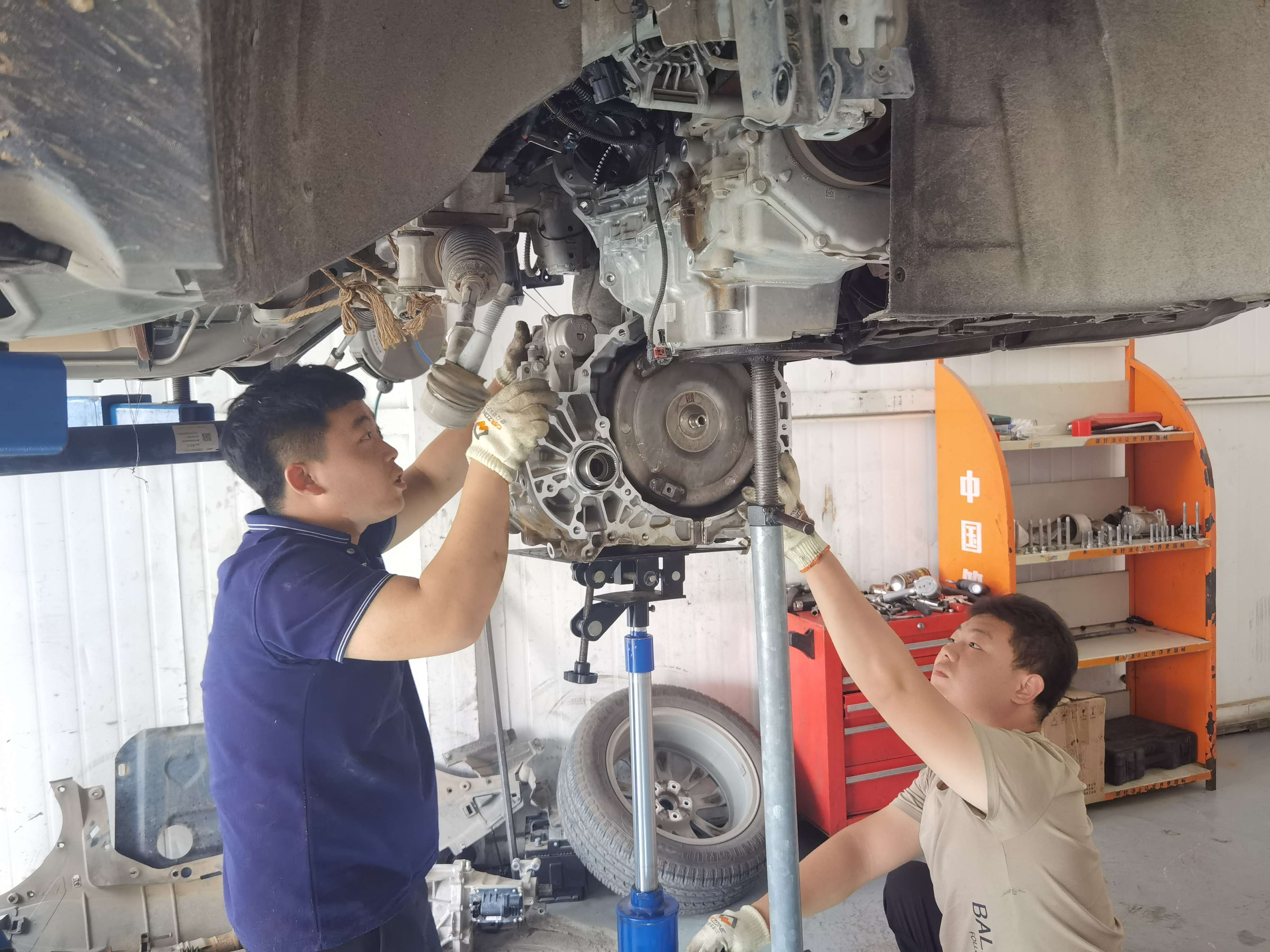 探界者9at变速箱是什么牌子,探界者九速变速箱故障