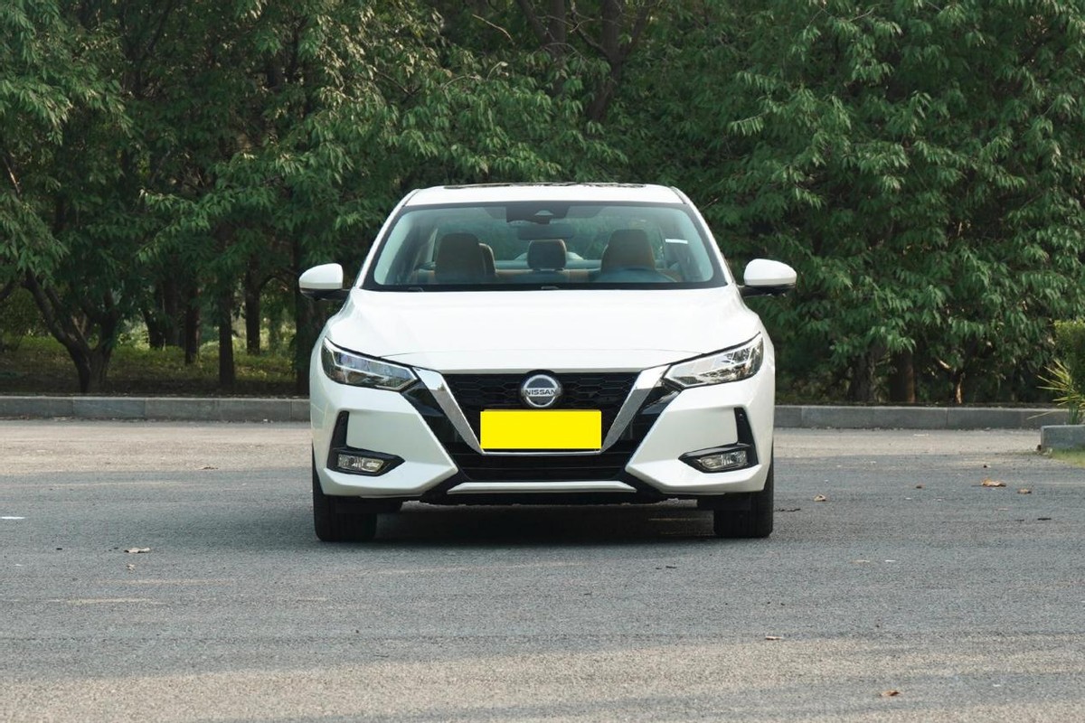 轩逸试驾油耗,日产轩逸舒适性开车测试