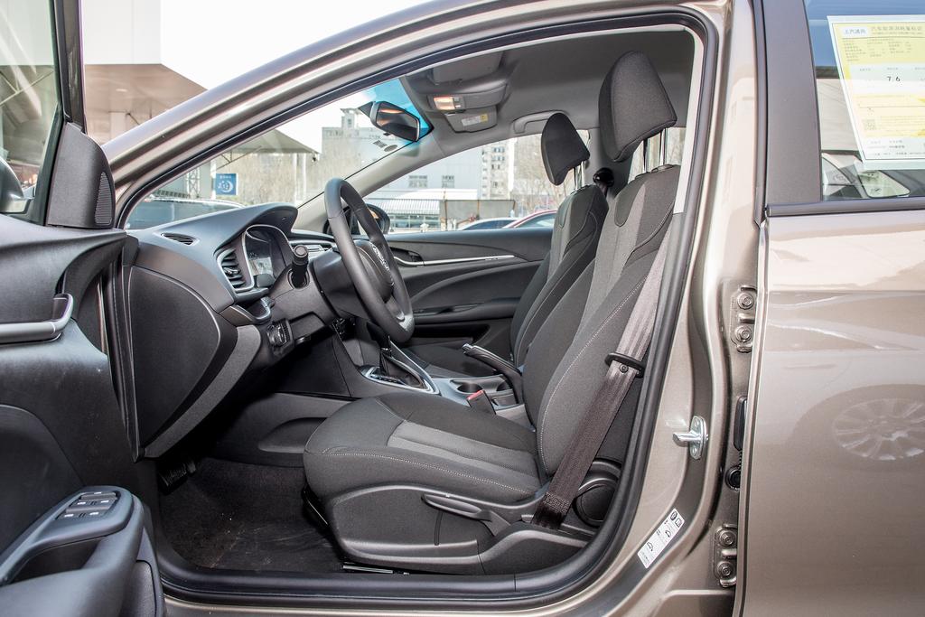 英朗限时优惠2.80万欢迎试乘试驾,惊喜福利优惠价