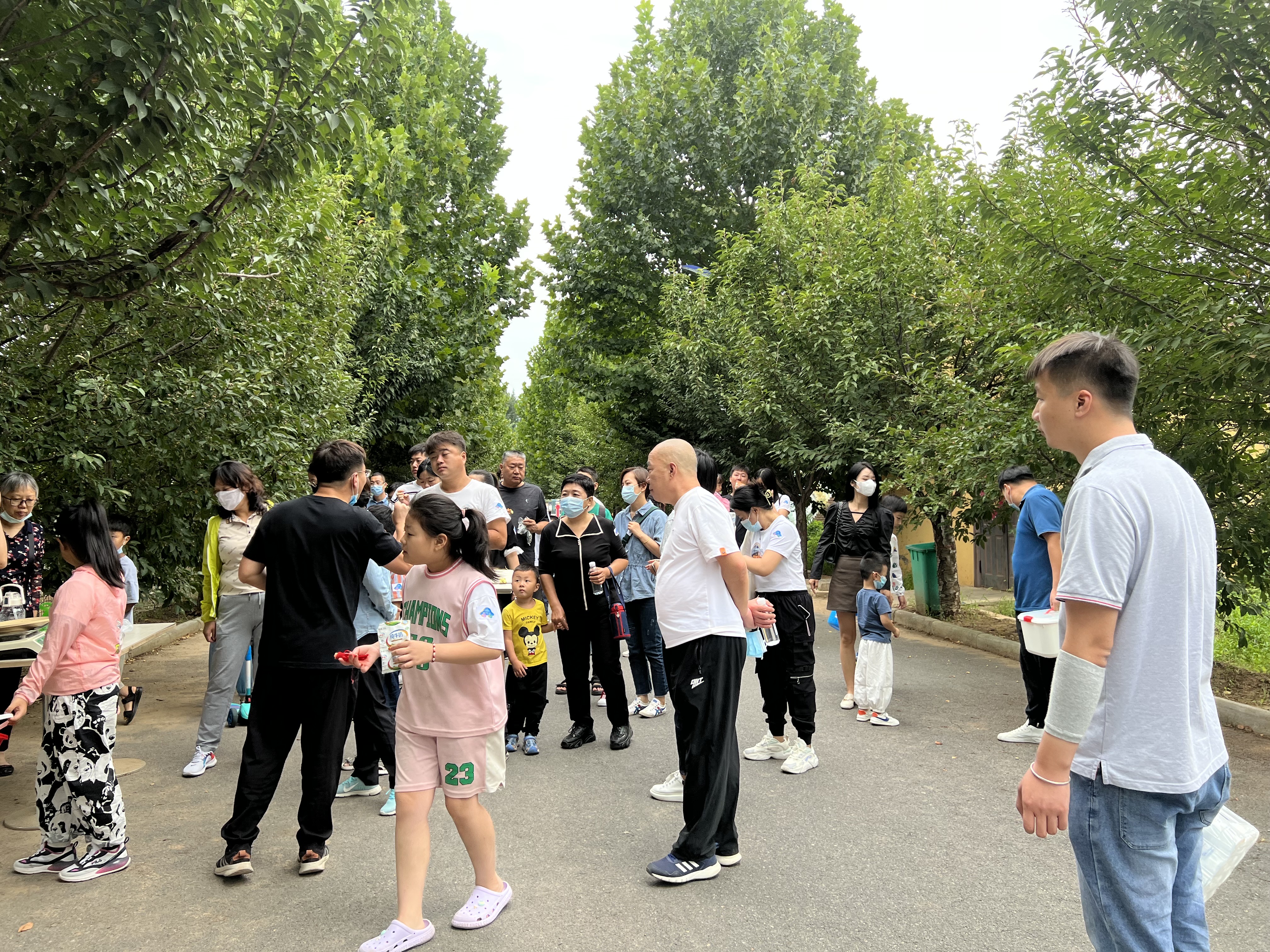 鍚箰灏忛晣閭兏,閭兏鍚箰灏忛晣