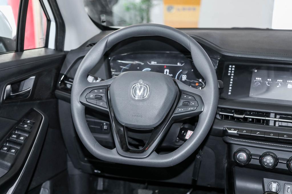 长安cs15和长安cs35哪个质量好,长安cs15的缺点是哪些