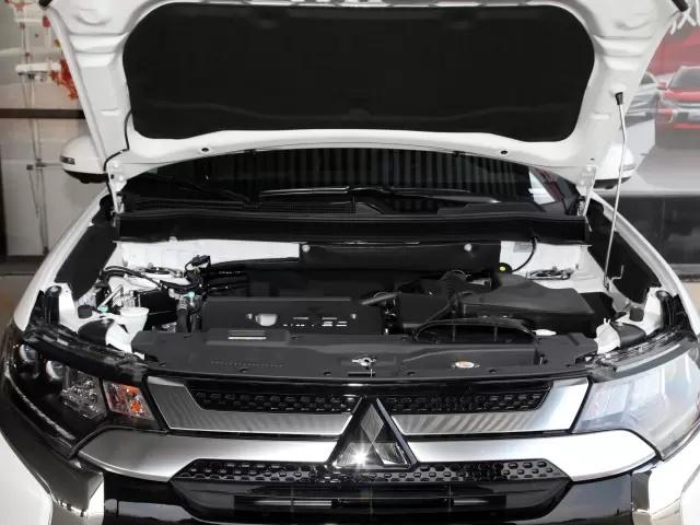 全新三菱欧蓝德配置怎么选,2.4l七座版