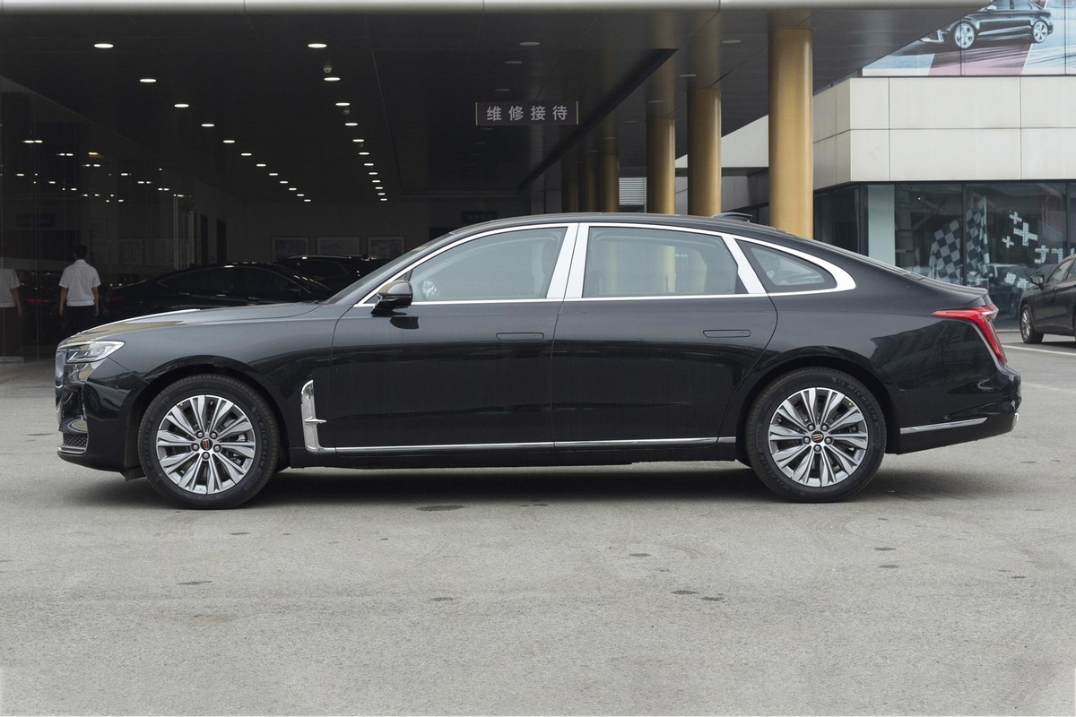 红旗30万以上车价格表最新款,30.98万元起售的红旗h9来了真值么