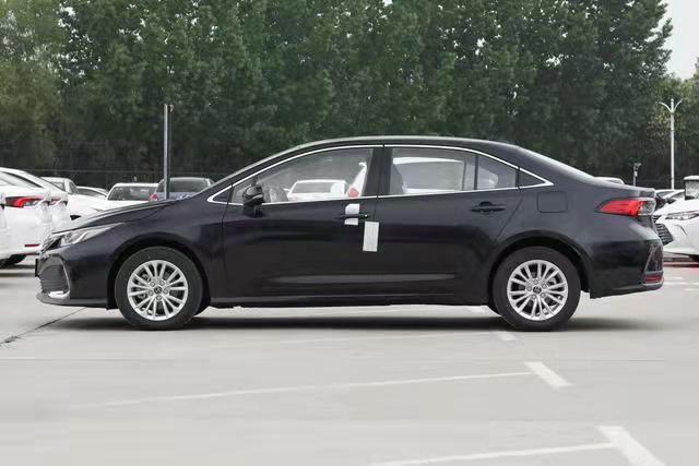 详解丰田亚洲狮,外观耐看,配置丰富,2.0L发动机,值得入手吗