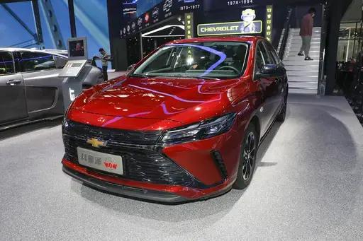 比亚迪混动轿车10万左右哪款最好,十万落地最值得买的混动车