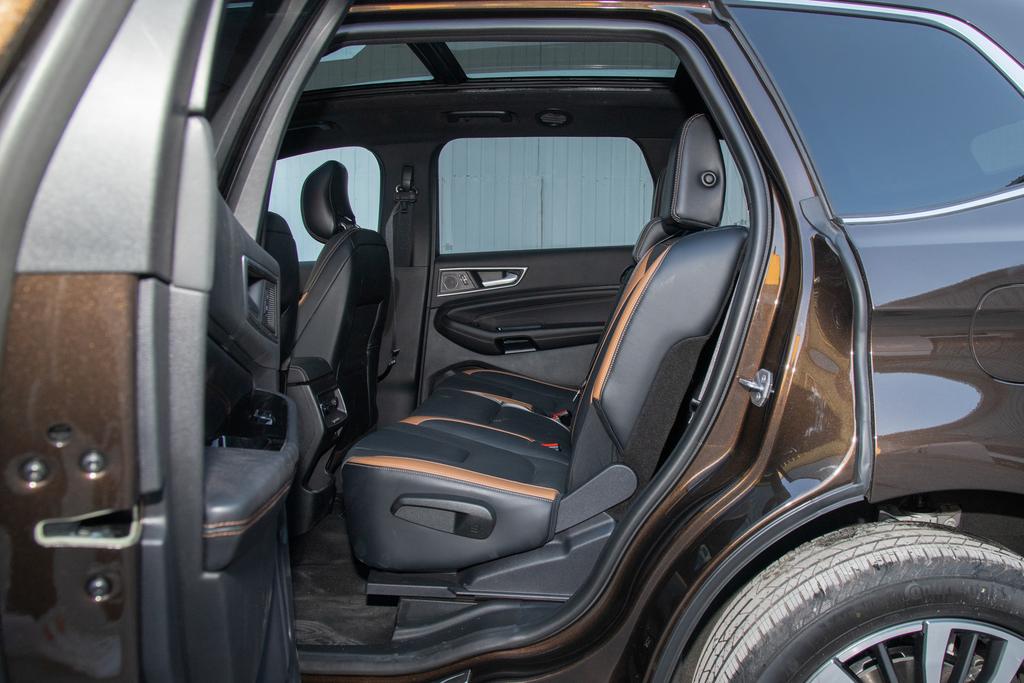 福特锐界再次现身轴距2850mm配8at,锐界plus轴距