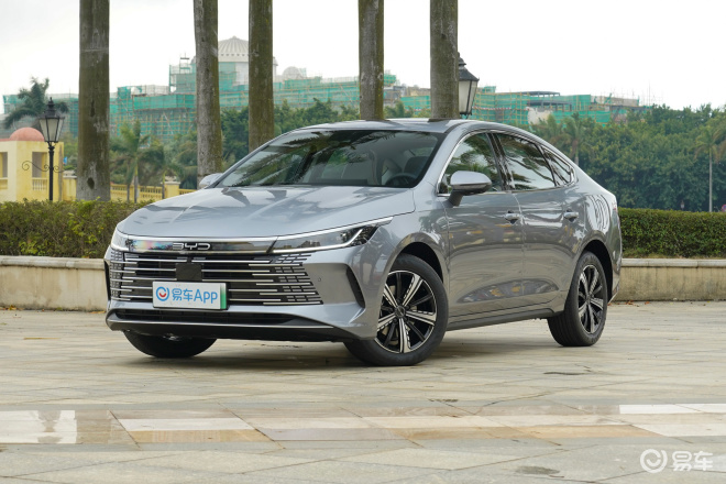 比亚迪护卫舰07和驱逐舰05哪个好,不惧油价