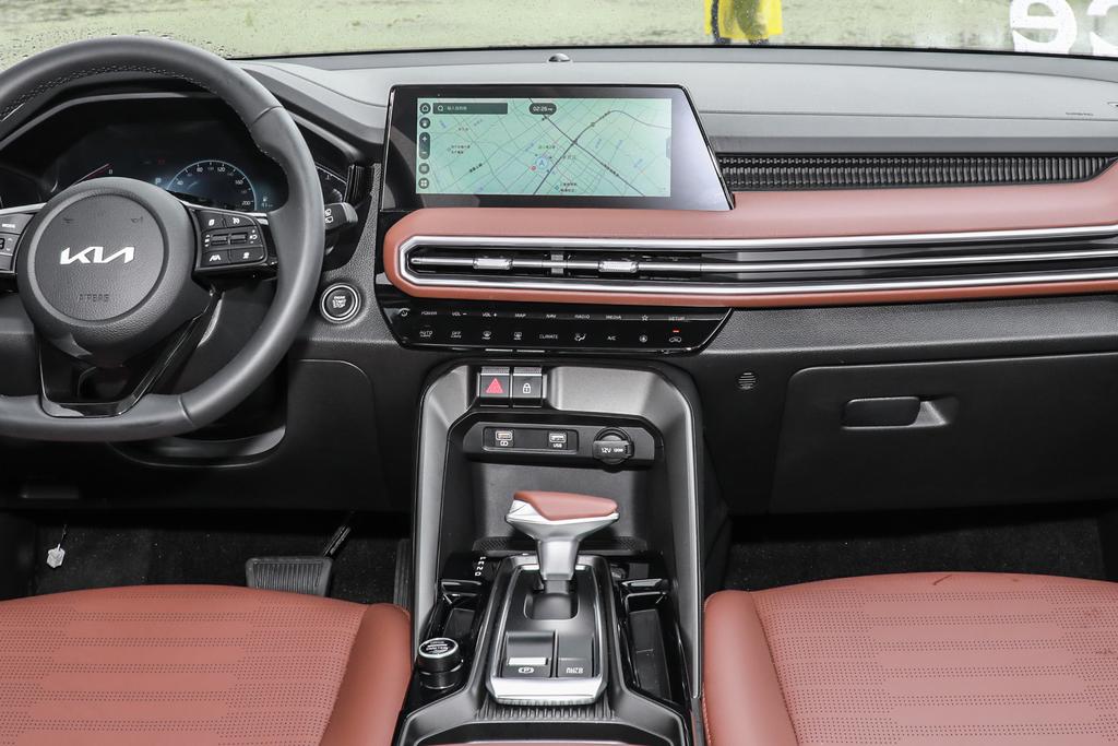 起亚智跑ace两驱顶配有啥配置,智跑ace有四驱吗