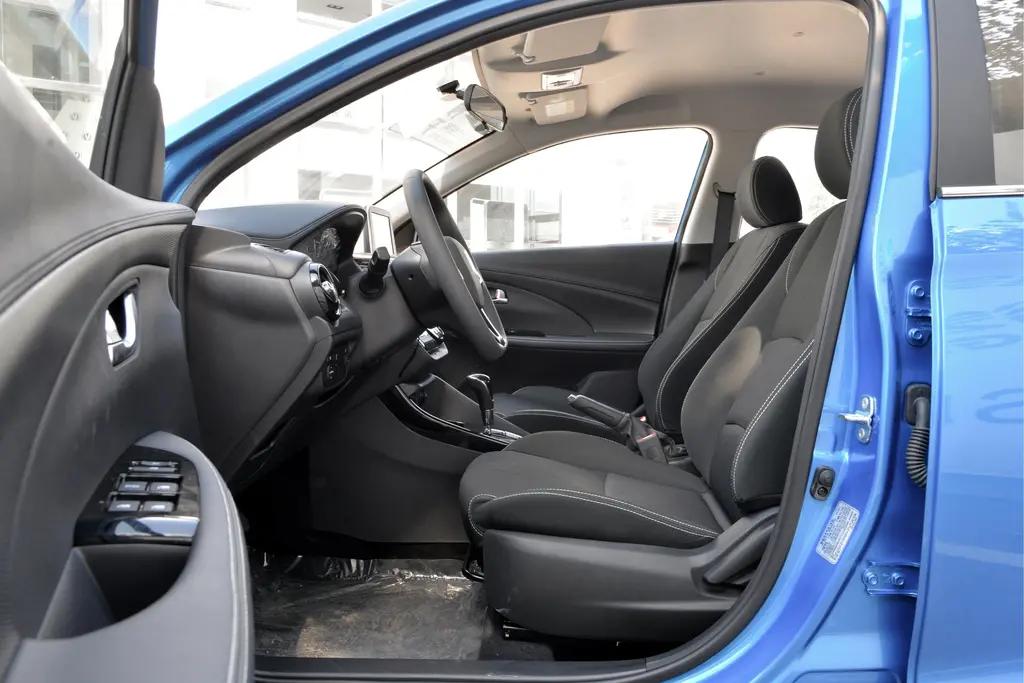 悦翔v3一年养车费用,二手悦翔两厢皮实吗