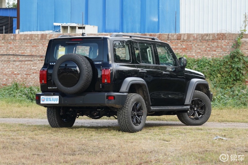 国产可家用可越野的硬派suv推荐,50万以上性价比高的硬派越野suv