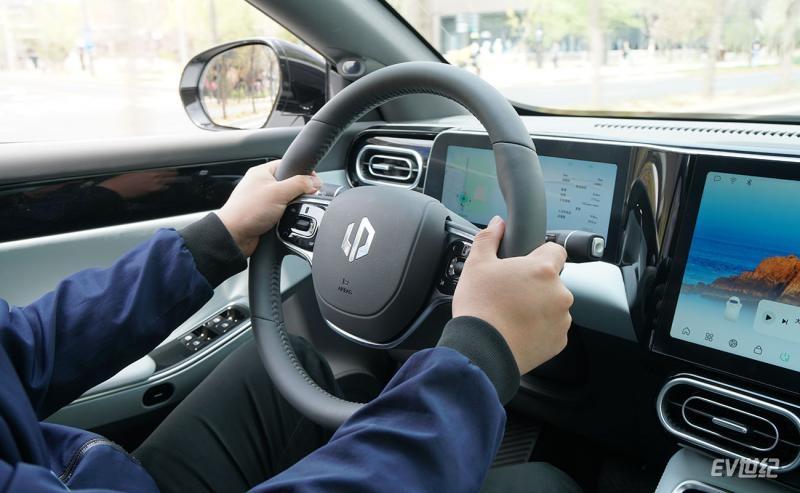 零跑c01舒享版2023款车主评价,零跑c01增程版智享版现车