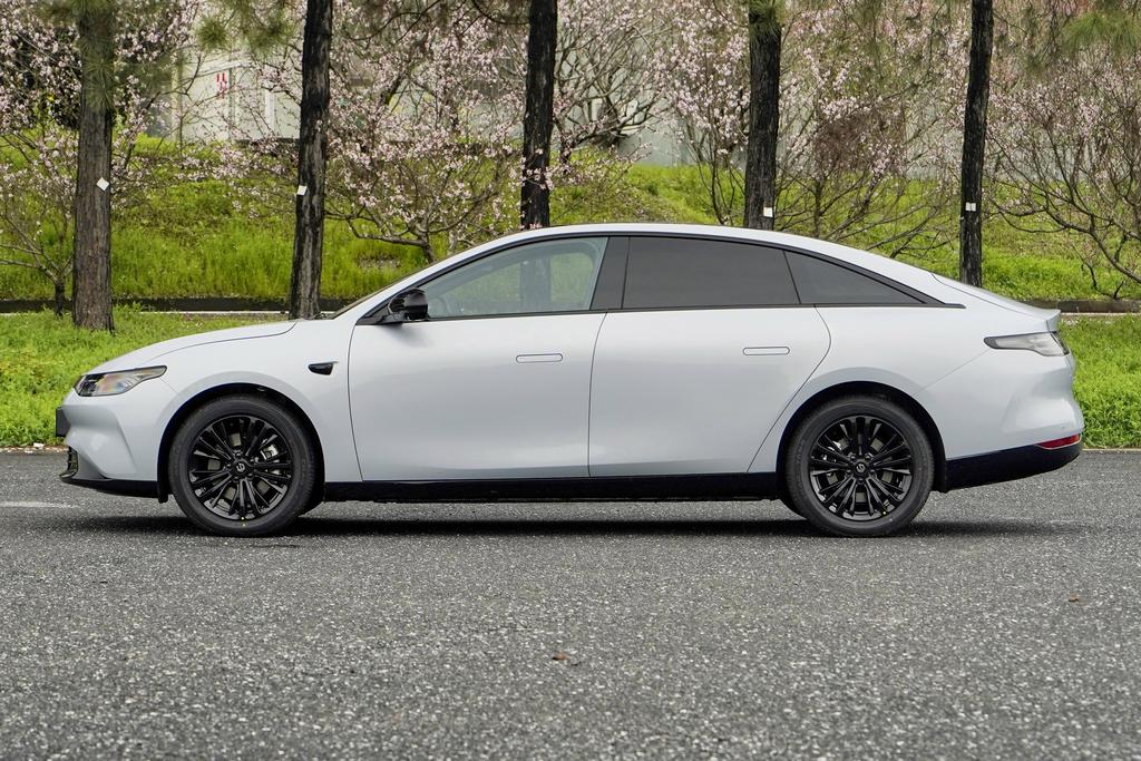 迎风起跑的背后是C01对每个“0.01”的打磨