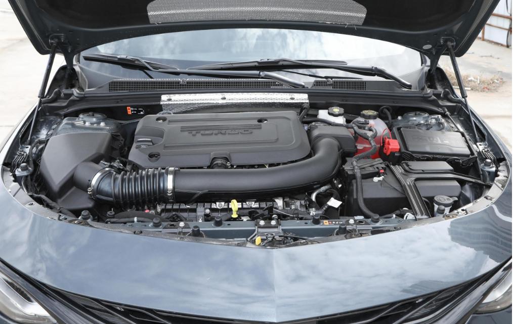 20万左右公认最好的运动轿车,9到13万最适合年轻人的运动家轿