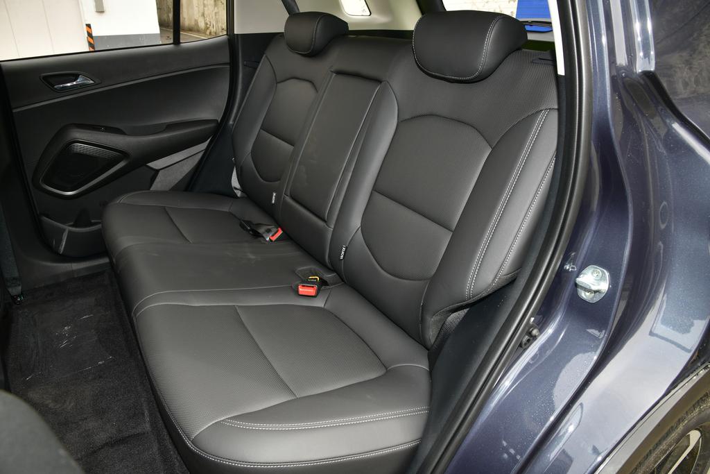 ix35现代2022款2.0自动挡落地价,2021现代ix35全款落地价分期明细