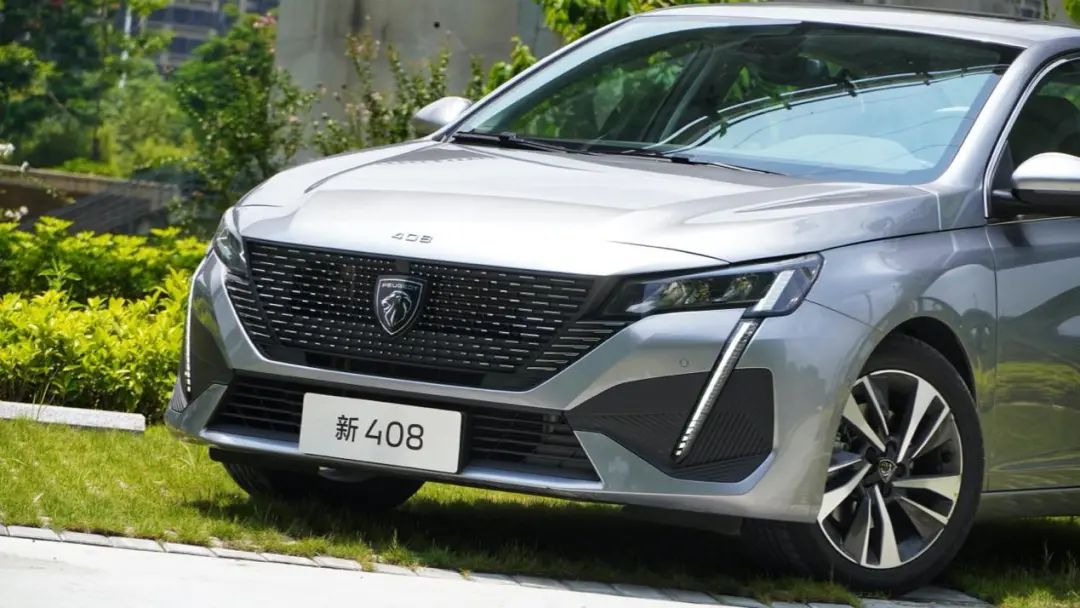 新标致408为何没有老款好,标致408新款怎么没有全景