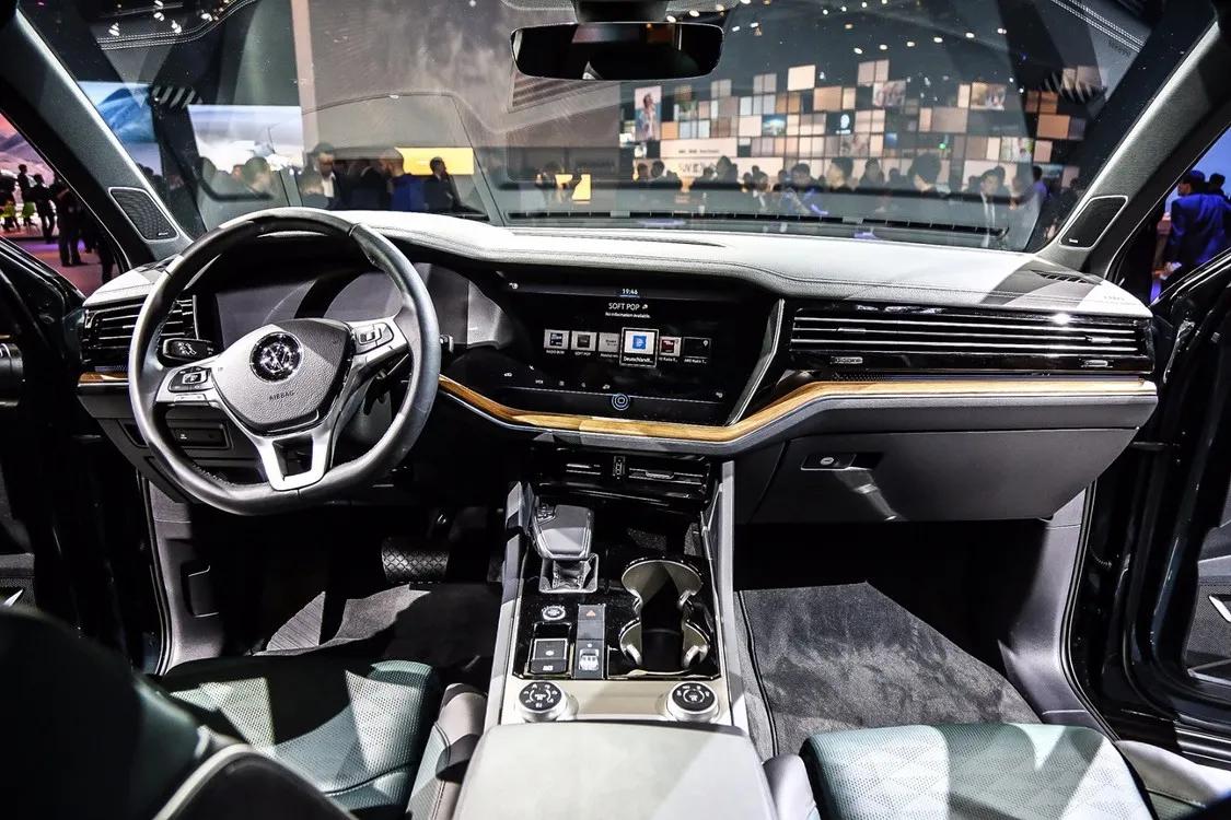 大众途锐3.0柴油新款,18款大众途锐行情如何