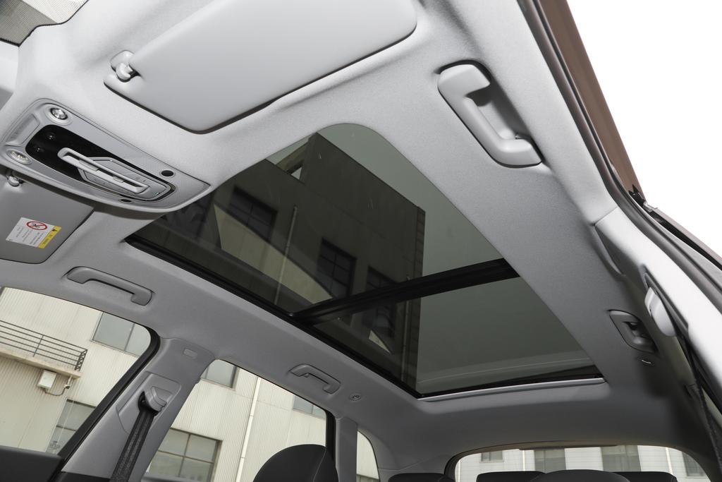 奥迪q5l落地多少钱,奥迪q5lsportback