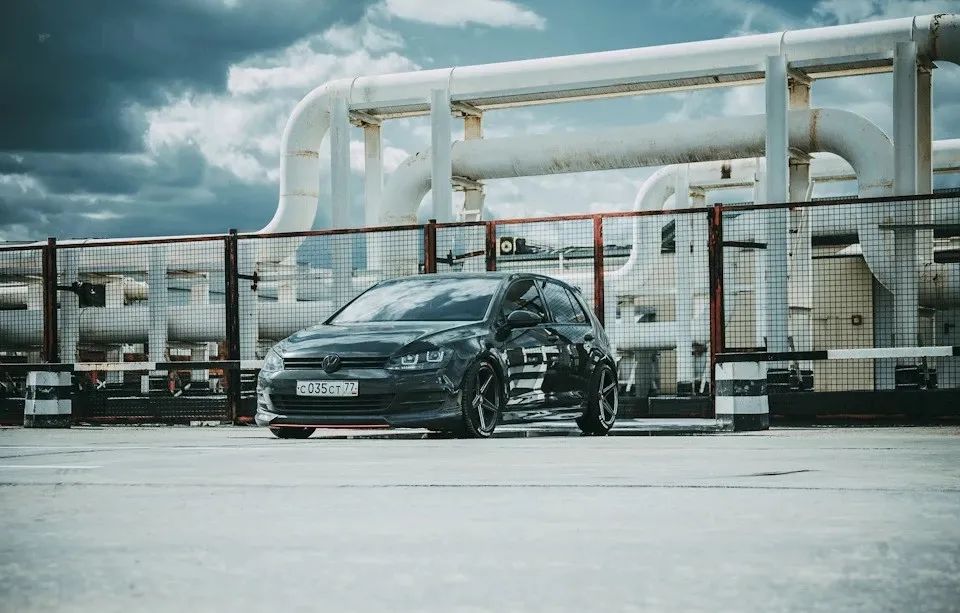 高尔夫7r-line改装案例,大众高尔夫7代改装短弹簧