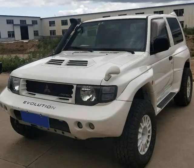 三菱山猫帕杰罗evo,三菱帕杰罗v87和evo发动机一样吗