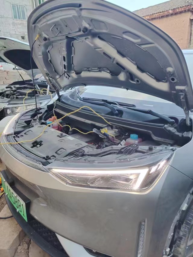 合创汽车钥匙没电了怎么启动车,合创汽车知识