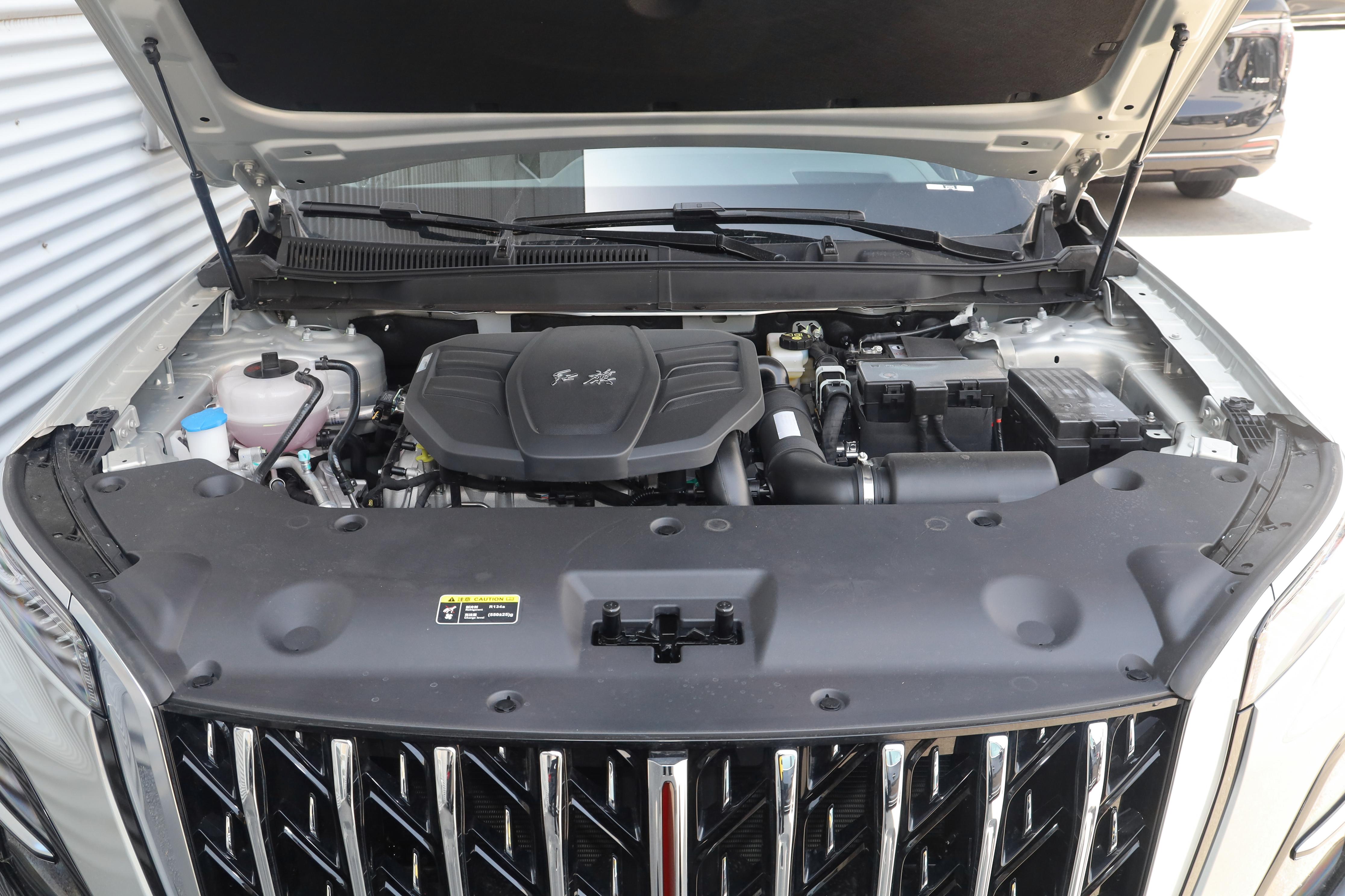 全新2022四驱顶配红旗hs5测评,柯迪亚克冠道红旗hs5哪个性价比高