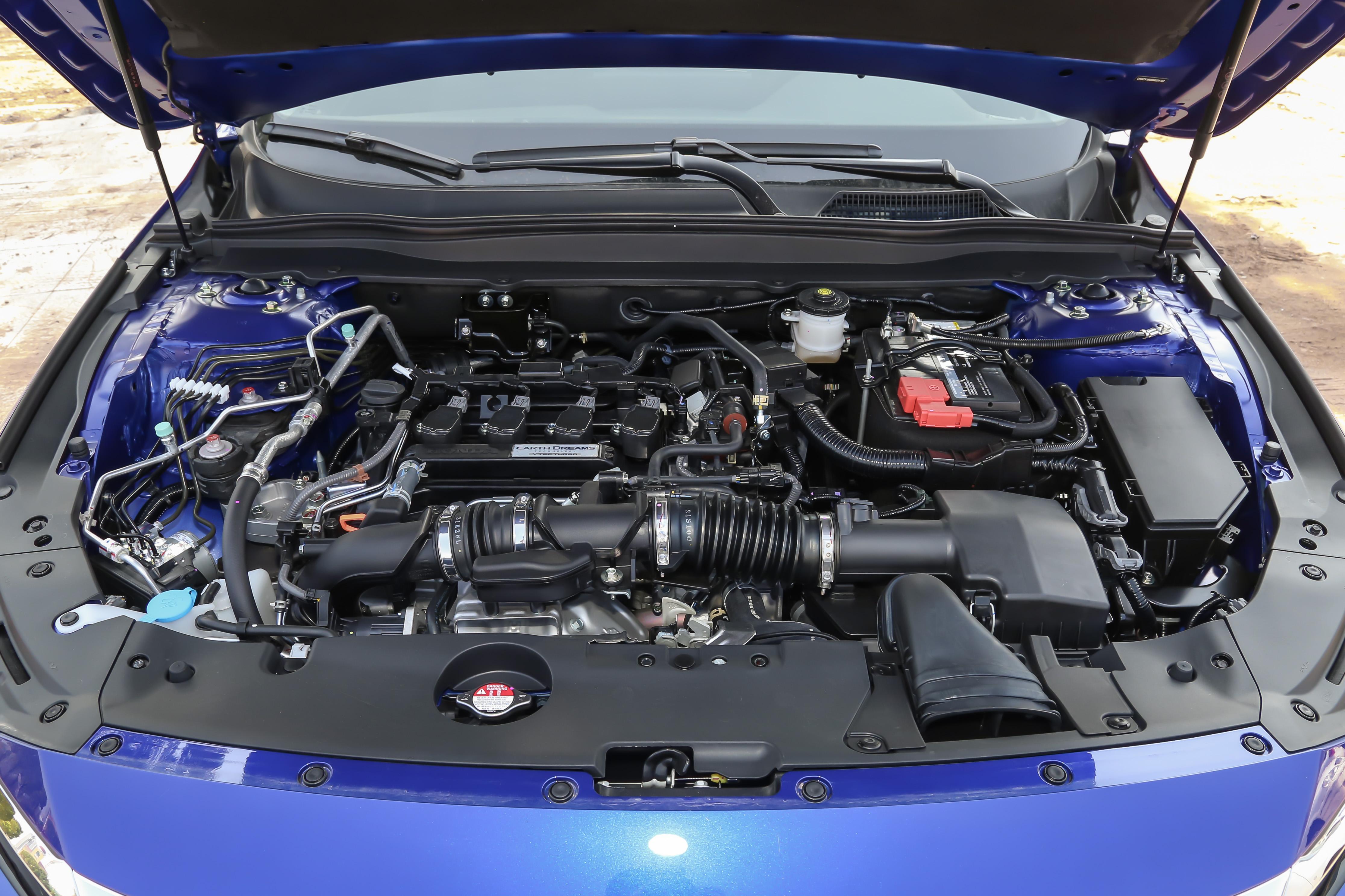 2018款雅阁测评评价怎么样,新款雅阁为什么销量那么好