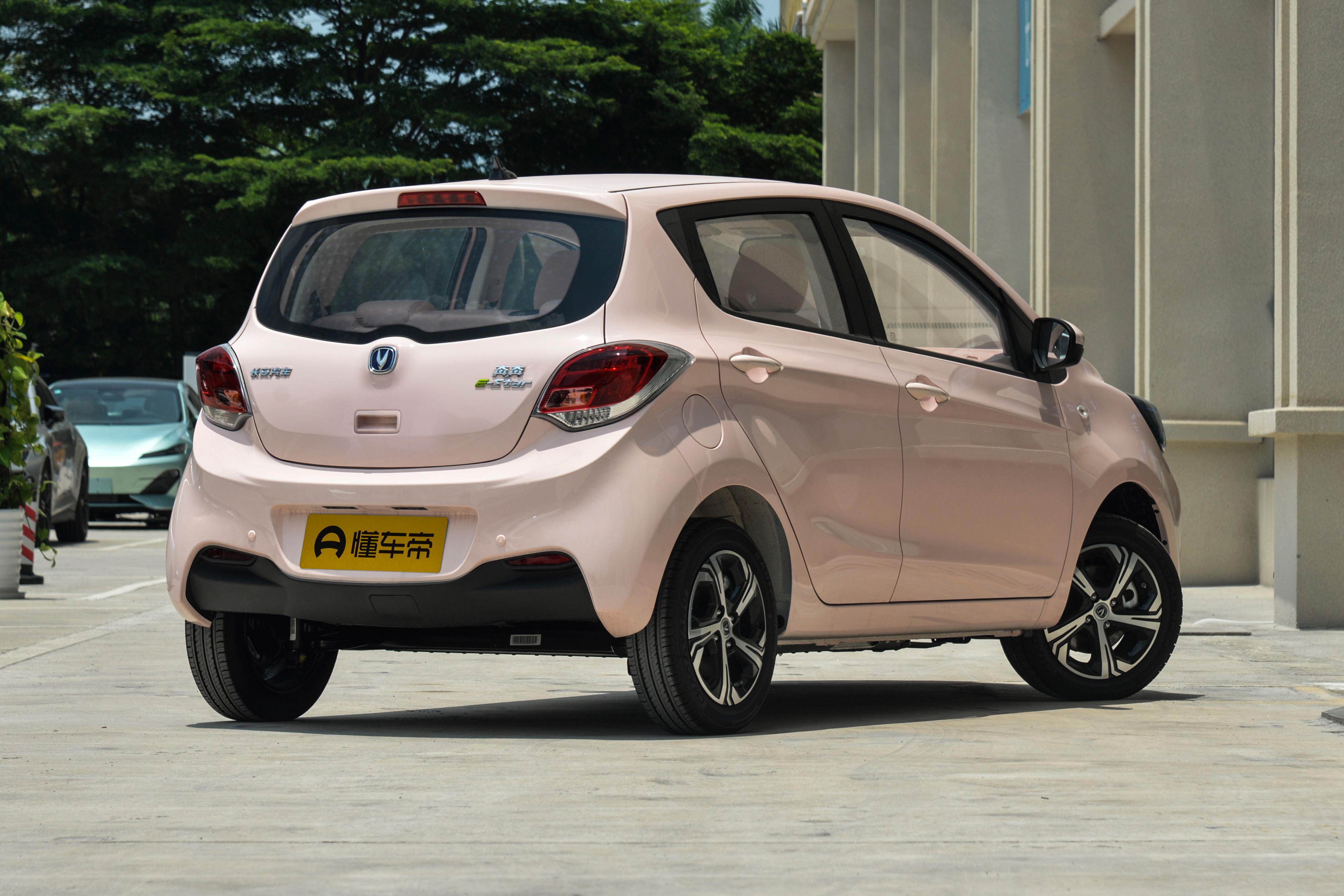 奔奔e-star多彩版落地价,奔奔e-star售价区间2.98-7.48万元