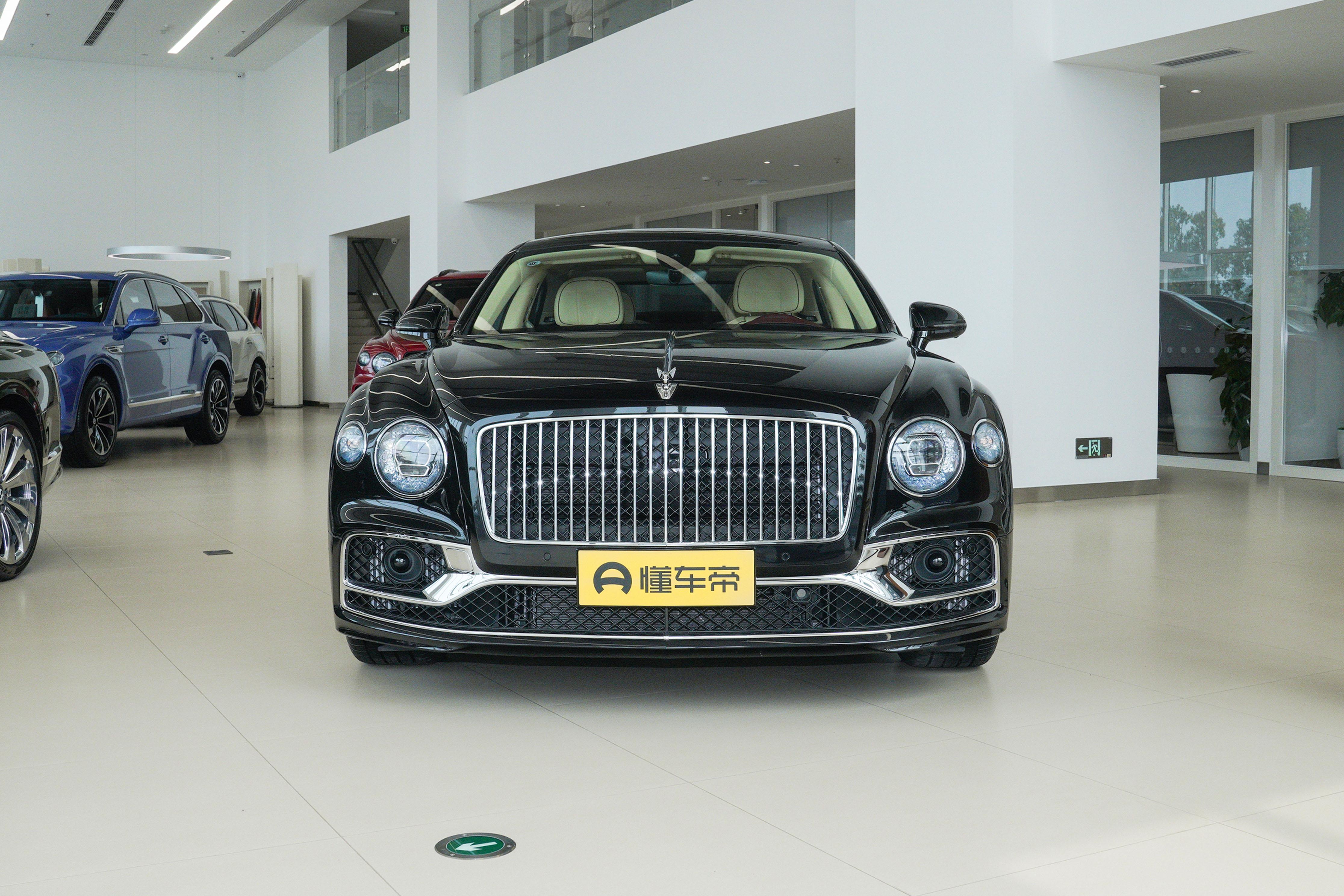 宾利飞驰月薪多少养得起,宾利飞驰一年的养车成本多少钱