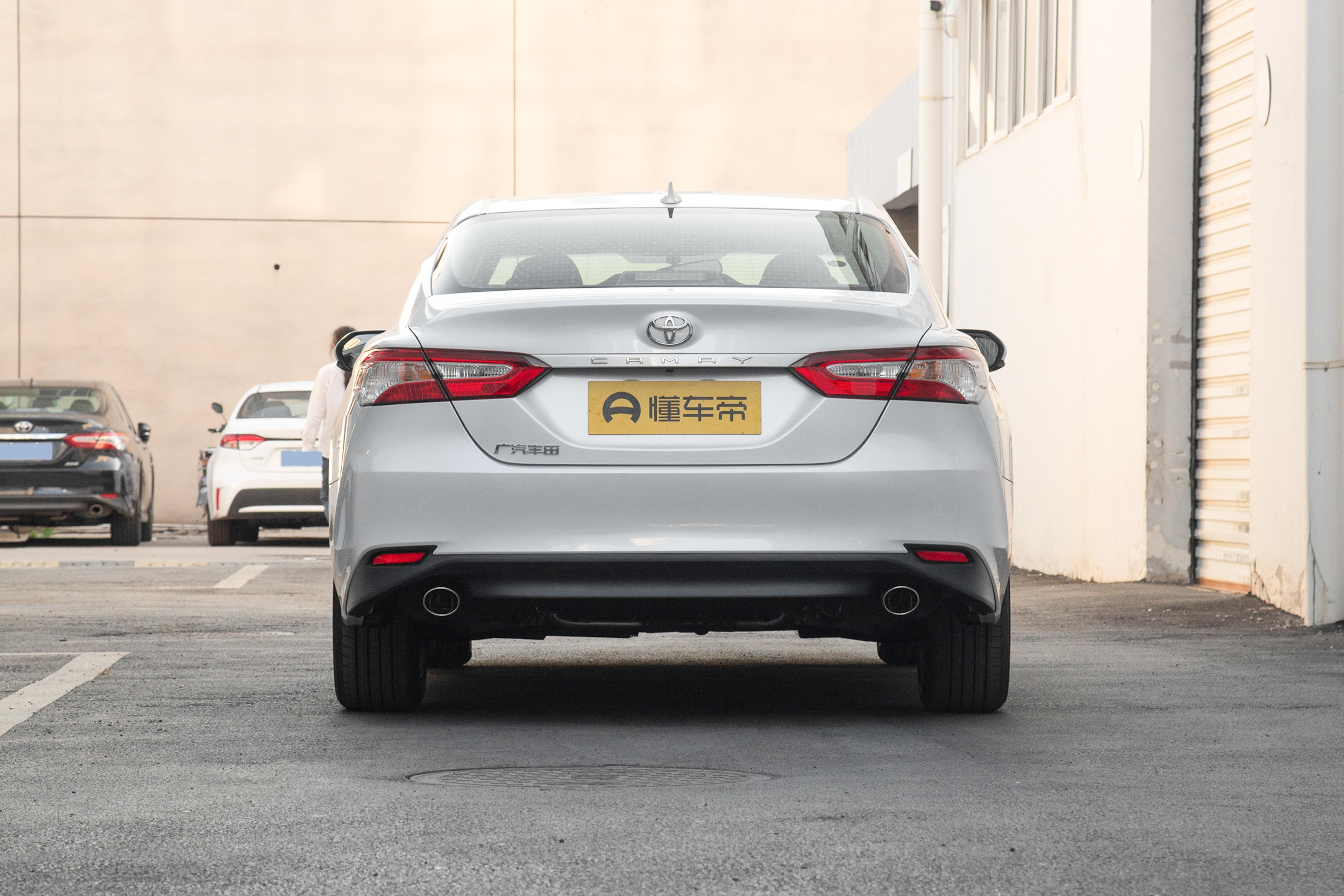 试驾丰田凯美瑞2.0混动油耗,丰田凯美瑞测评2021发动机2.5混动