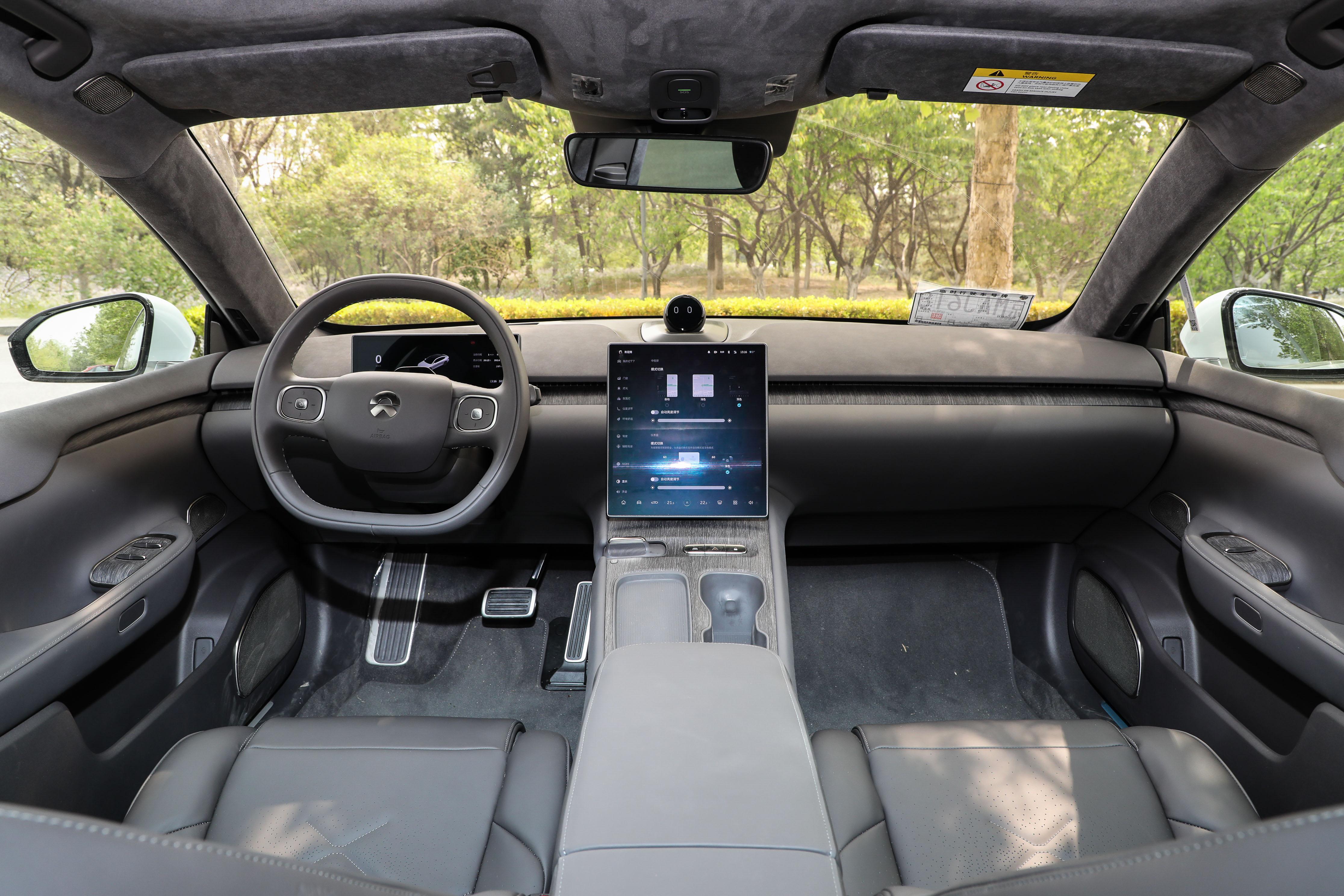 续航1000km蔚来et7实拍试驾,蔚来et7性价比高吗