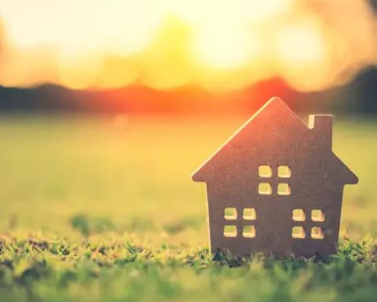 男子为买骏马，花光妻子陪嫁，不料妻子反夸他做得对