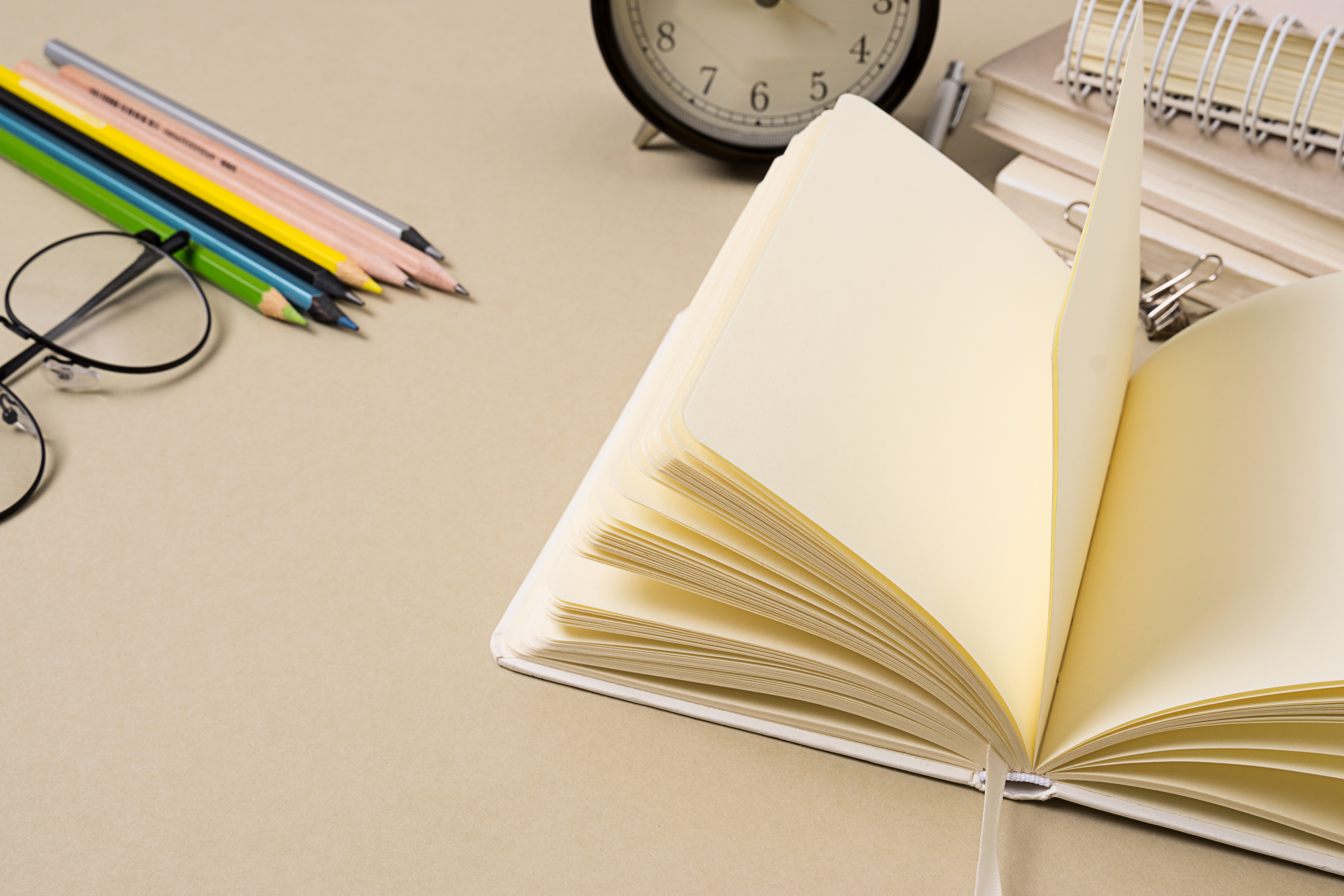 我们和机器的区别就是有感情,人和机器的关系