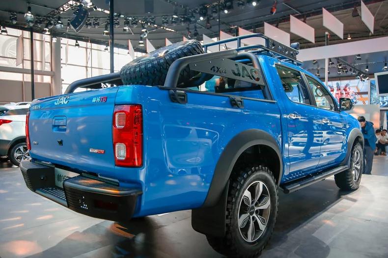 江淮t8pro是什么发动机,江淮t8pro和长城炮比较哪个好