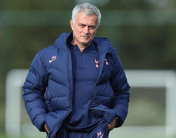 热刺两大巨星,孙兴慜停球热刺vs水晶宫