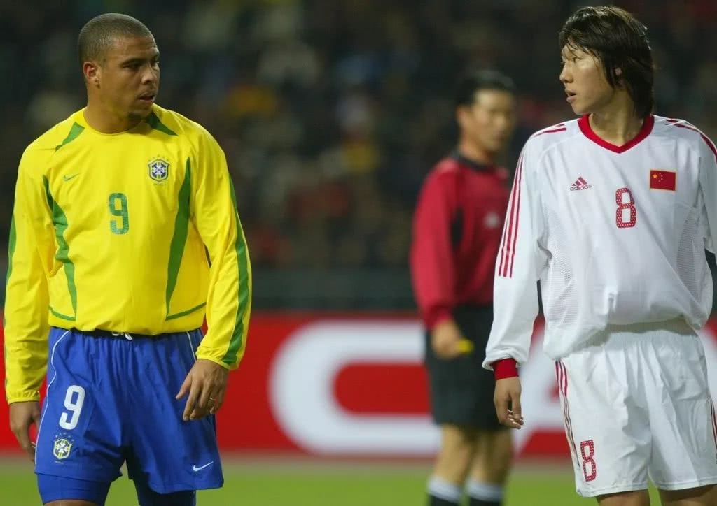 李铁为里皮带来惊喜,李铁足球战术