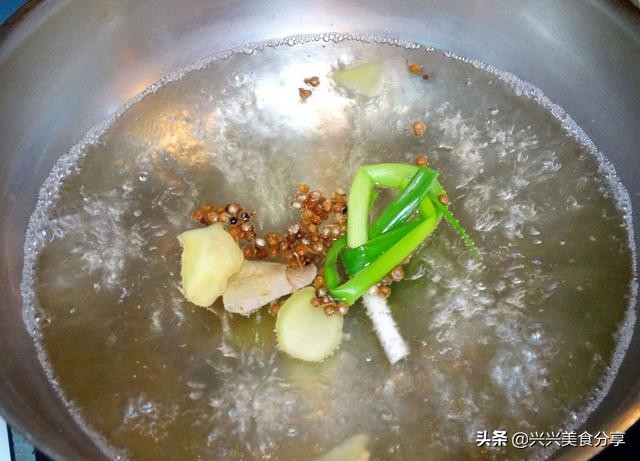 猪肉饺子馅有点酸怎么办,肉饺子馅有腥味怎么处理