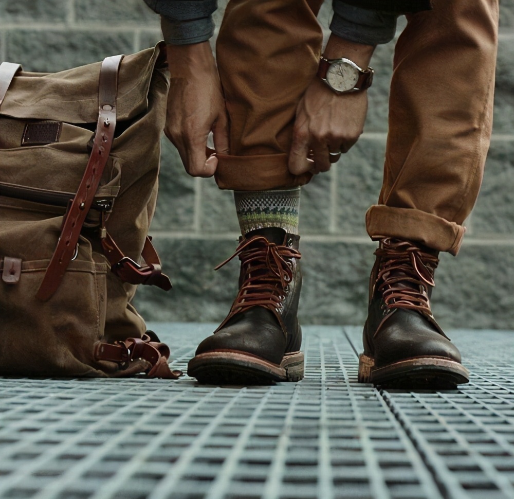 还有人不知道基础款怎么搭吗,高帮鞋应该怎么搭配