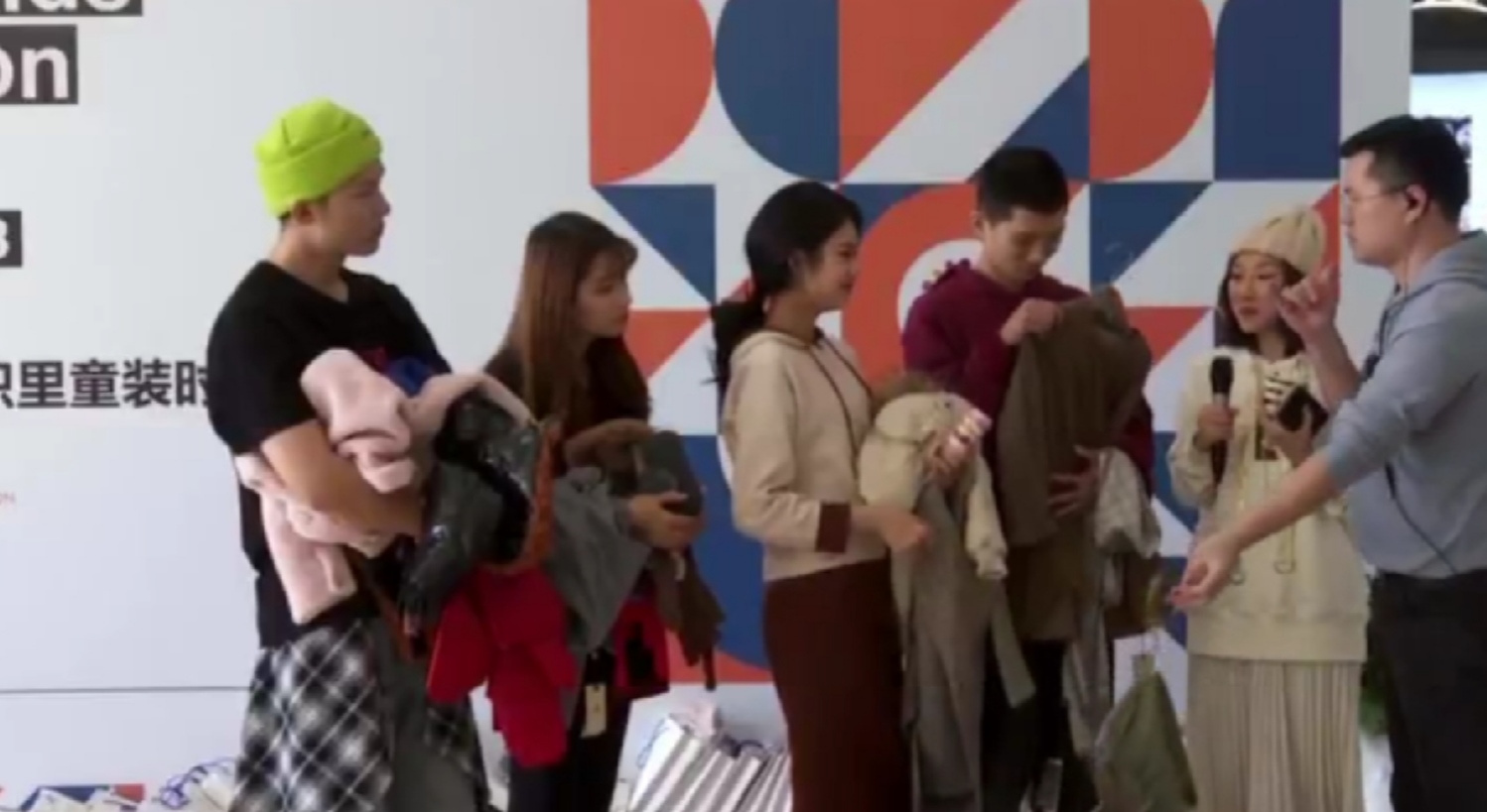 小小童装织就一座城