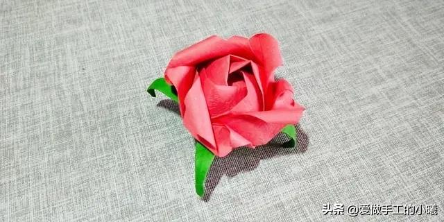 折纸玫瑰花简单易学图片,卷心玫瑰花折纸教程图解