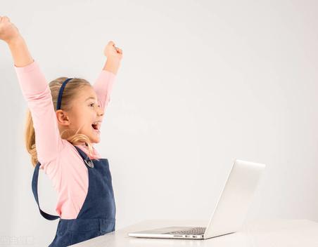 孩子门牙磕掉一块对孩子影响大吗,小孩门牙摔掉了对方家长有责任吗