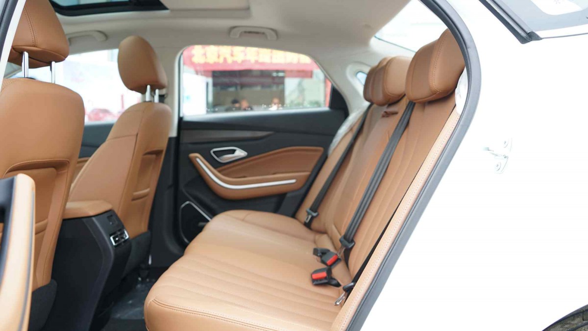 最新款北汽绅宝智道试驾,北汽绅宝智道解读