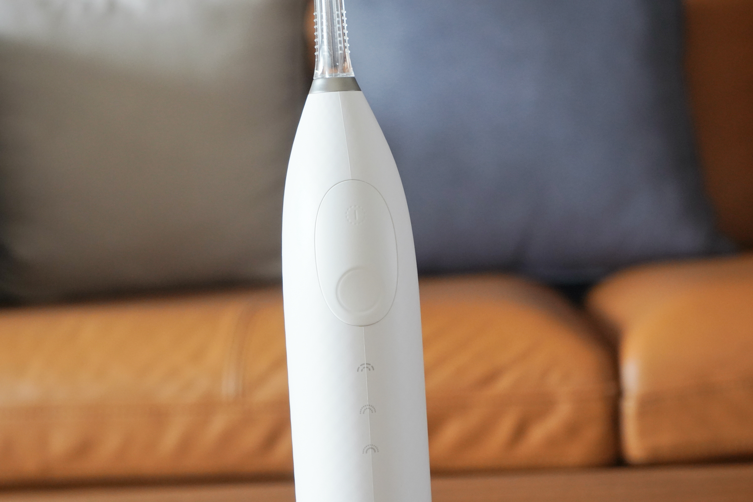 有电动牙刷还要手动刷吗,有了电动牙刷还需要水牙线吗