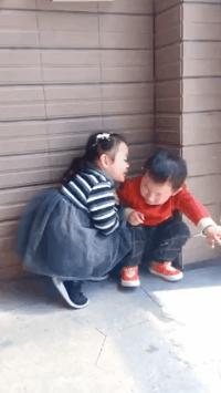 搞笑gif趣图妹子你的内心太强大了,搞笑gif越来越搞不懂现在的女生了