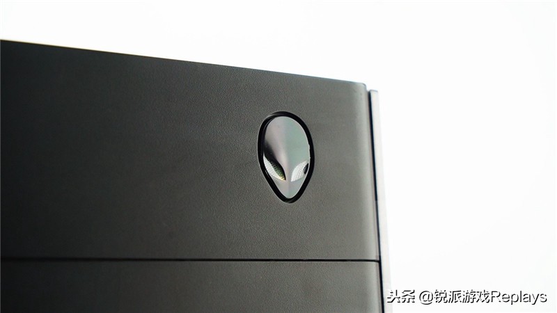 alienware外星人背部灯光,外星人全家桶颜值