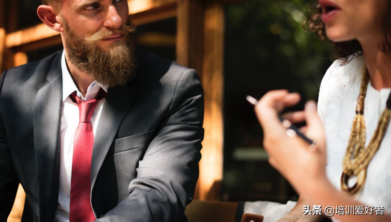 如何做到表情管理喜怒不形于色,掌握七种表情