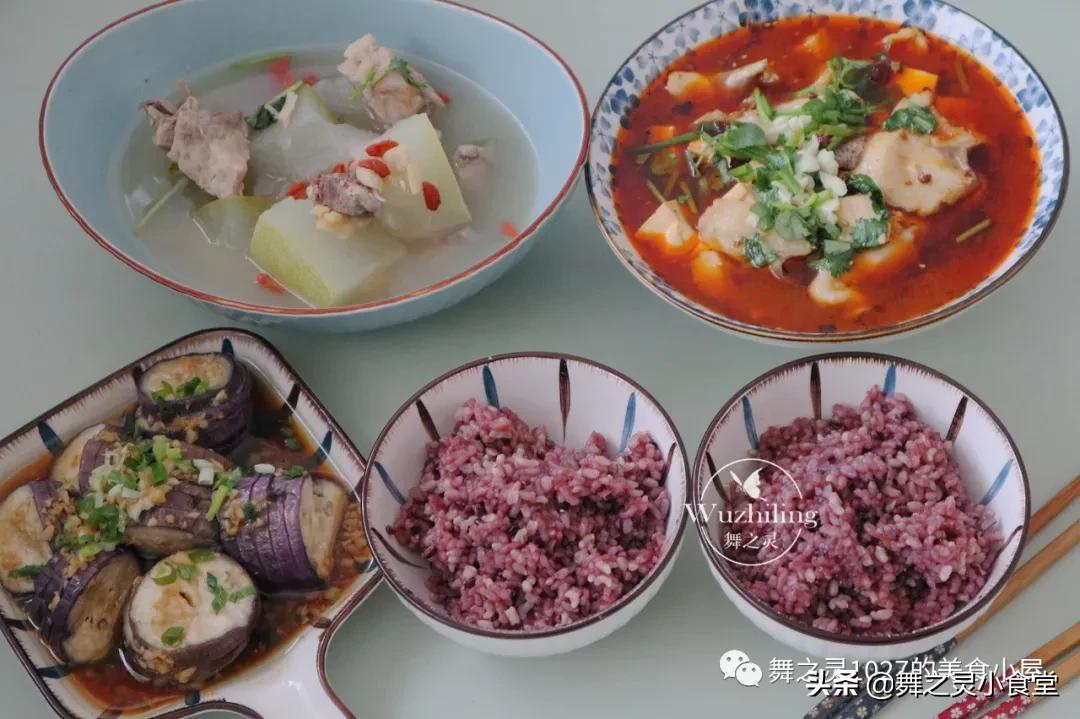 福建一家三口晚餐吃什么,盘点福建一家五口的晚餐