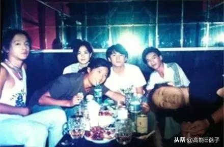 王菲谢霆锋张柏芝周迅窦唯关系图,王菲有什么魅力让窦唯谢霆锋喜欢